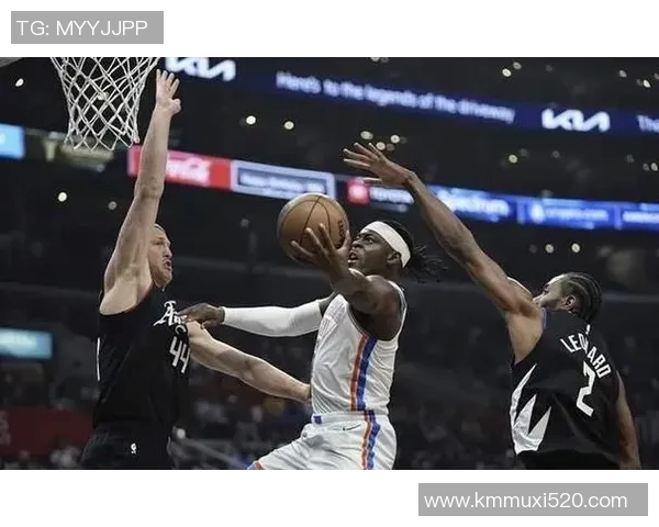 亚历山大第三节6中6轰15分，三节打完已经拿到30分